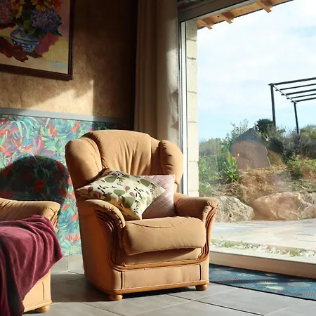 Bed & Breakfast La Petite Berais 3*
